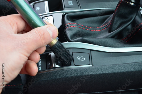 Auto detailing , czyszczenie wnętrza samochodu , konserwacja i zabezpieczenie wnętrza samochodu , detailing wnętrza , precyzyjne czyszczenie ,