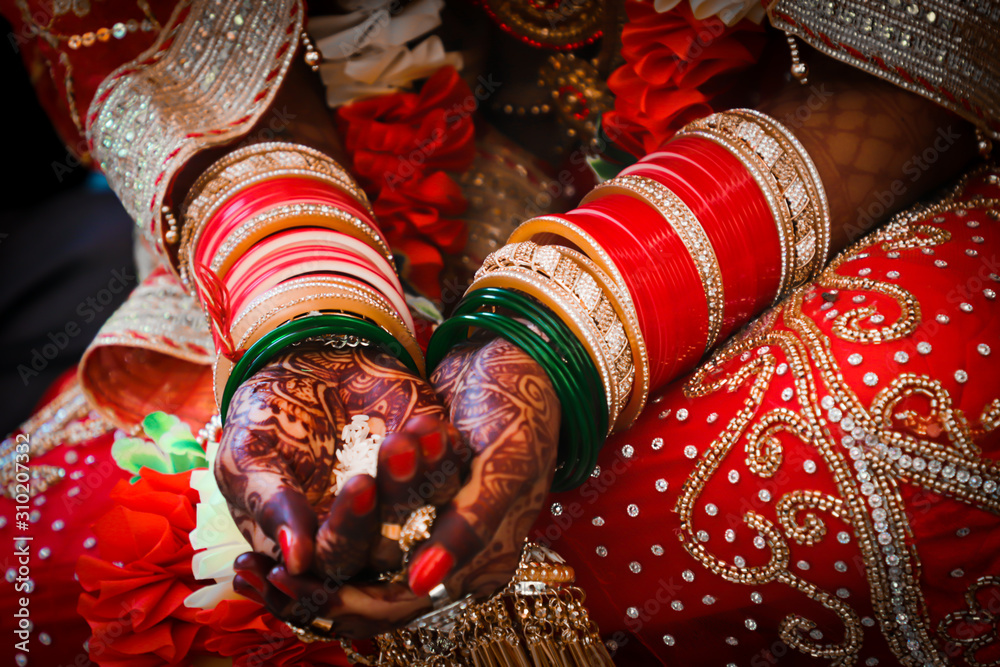 indian traditional wedding girl hand pic