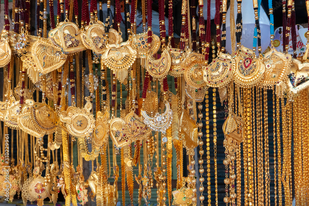 Metal gold plated neck pieces for sale, Kolkata, India