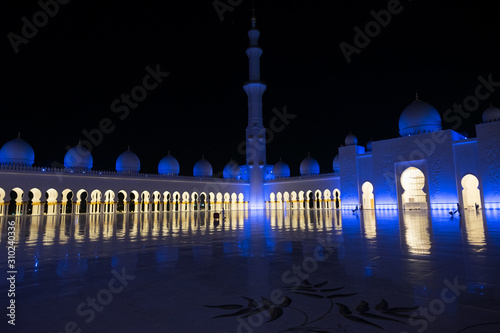 Sheikh Zayed Mosque Abu Dhabi photo