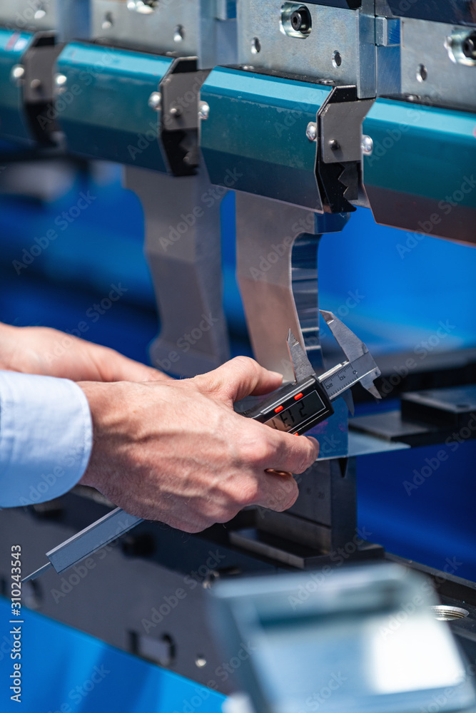 Metal Press Brake, Servo Bending Machine Metal Press Brake, Servo Bending Machine