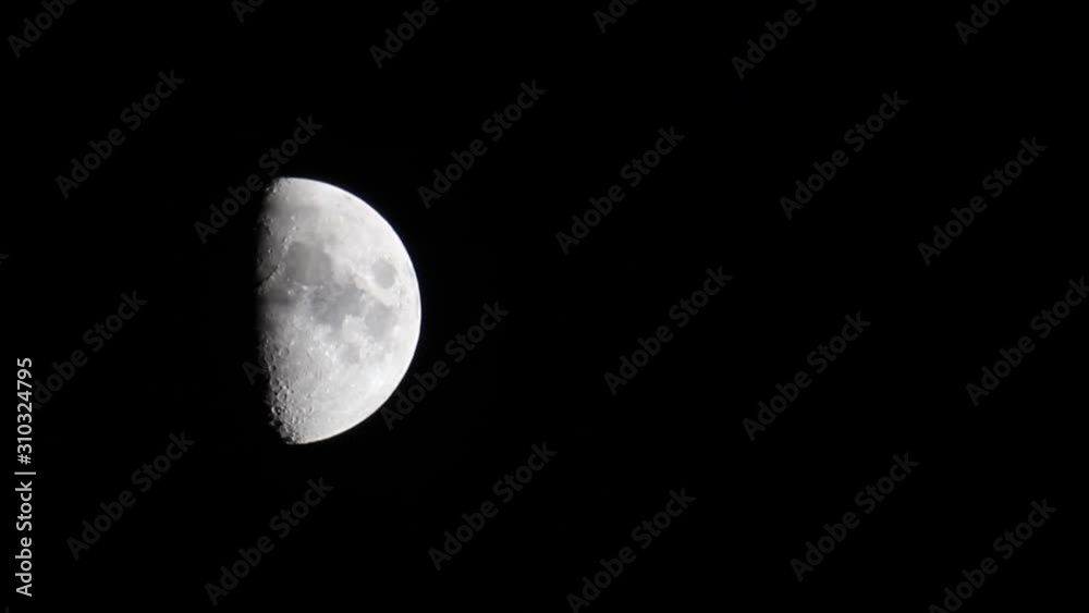 Half Moon (Decreasing) Passing, Left-Right