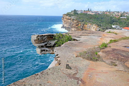 Fotografija A part of Federation Cliff walk Watsons Bay with stunning views on high sandston