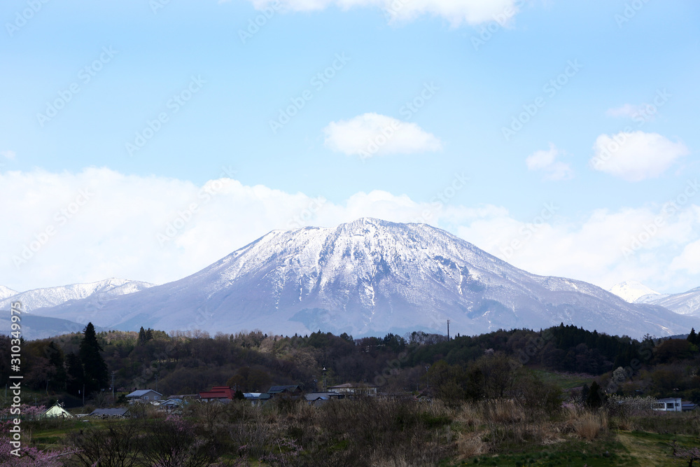 冠雪の黒姫山 冠雪の黒姫山