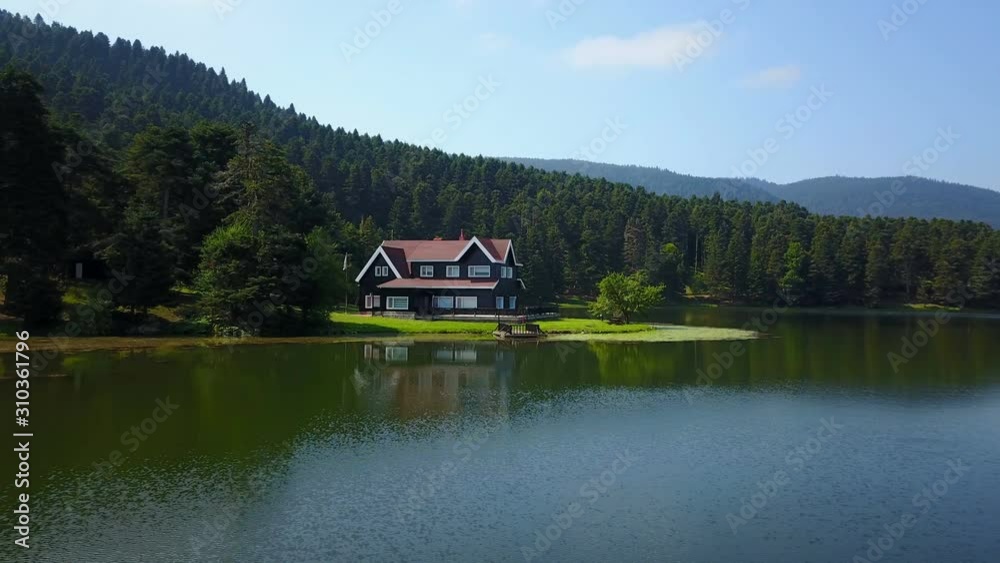 Beautiful Tranquil Lake View With Countryside Dwelling Home Beautiful Tranquil Lake View With Countryside Dwelling Home