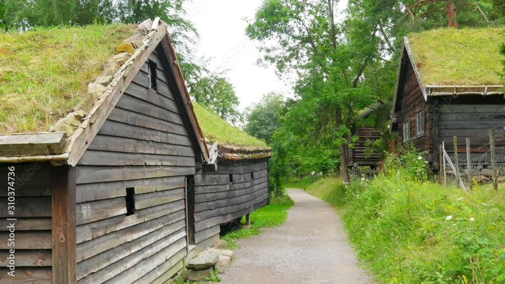 beautiful norwagian village houses with green grass rooftop, norway, 4k beautiful norwagian village houses with green grass rooftop, norway, 4k