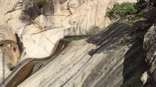 Les cascades de Purcaraccia en Corse photo