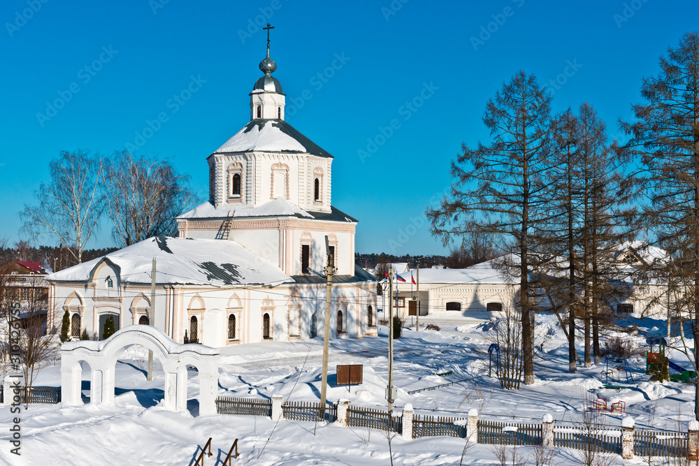 Assumption Church (1775) in the village Luh/ Ivanovo region/ Russia/ Winter landscape Assumption Church (1775) in the village Luh/ Ivanovo region/ Russia/ Winter landscape