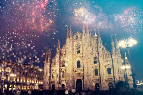 Papier peint Celebrating the New Year in Milan with fireworks
