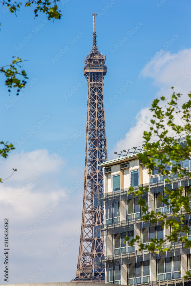 Obraz premium LA TOUR EIFFEL