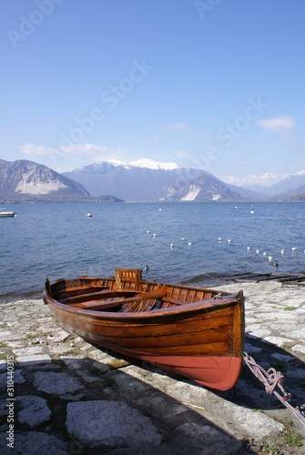 Ruderboote am Lago Maggiore © peheka