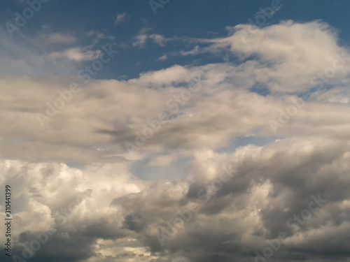 Fototapeta Naklejka Na Ścianę i Meble -  Blue cloudy sky natural background.