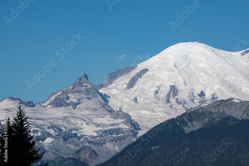 Vista View at Mount Ranier National Park in Washington State © DesiDrew Photography
