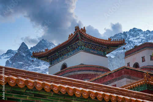 Chinese traditional mountain architecture