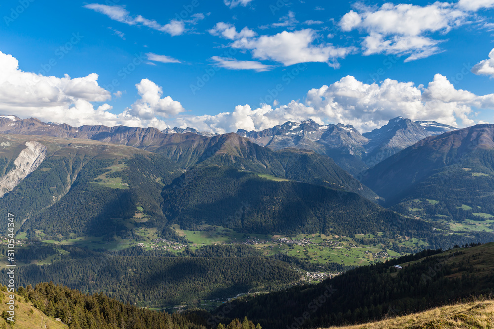 Fototapeta premium Panorama view of Swiss Alps on Bernese Oberland on a sunny summer day