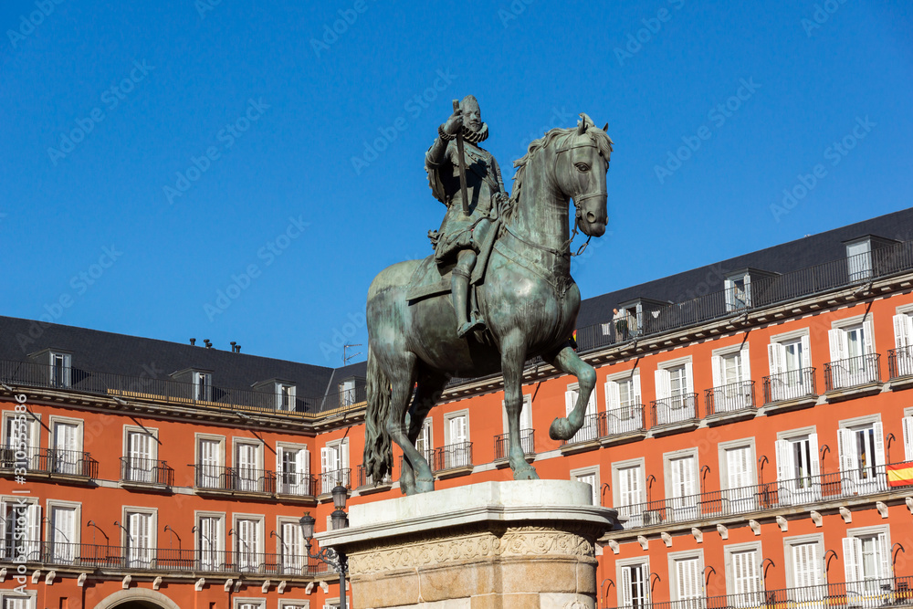 Fototapeta premium Plaza Mayor in city of Madrid, Spain