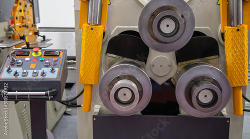 Cuadro en lienzo Industrial vertical round bender for plate, bar tube and pipe