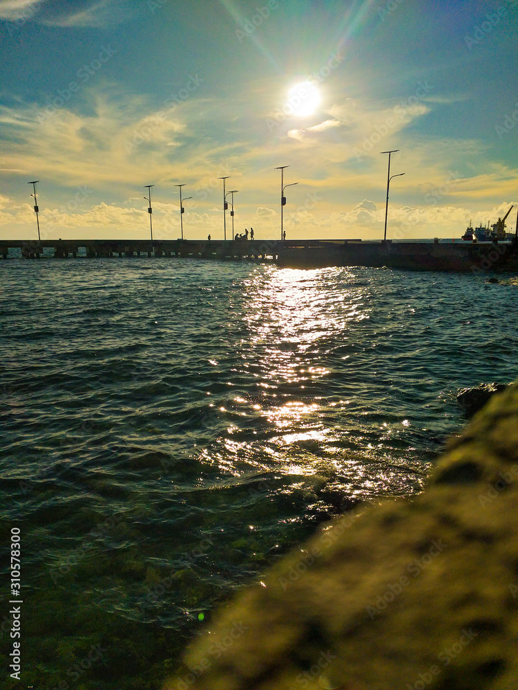 Fototapeta premium pier at sunset