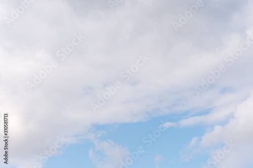Fototapeta Naklejka Na Ścianę i Meble -  Beautiful cirrus clouds on blue sky on a sunny day background texture