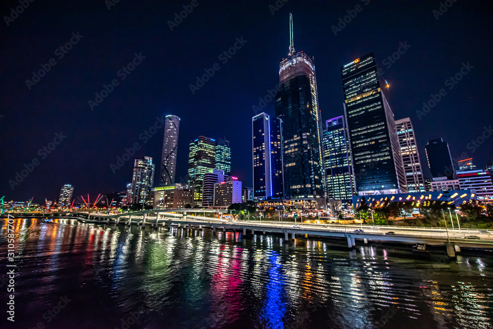 brisbane city skyline at night