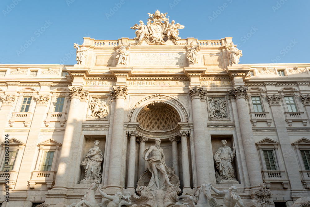 Trevi fountain rome during early morning sunrise 