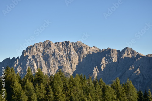 Lienzer Dolomiten, Sommer, Sonnenuntergang, Abend, Abendstimmung, Abendrot, Dämmerung, hereinbrechen, Nacht, Licht, Schatten, Osttirol, Lienz, Tirol, Wand, Felswand, Gebirge, Alpen, Zentralalpen, Gail photo