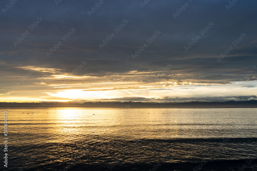 Sonnenaufgang am See