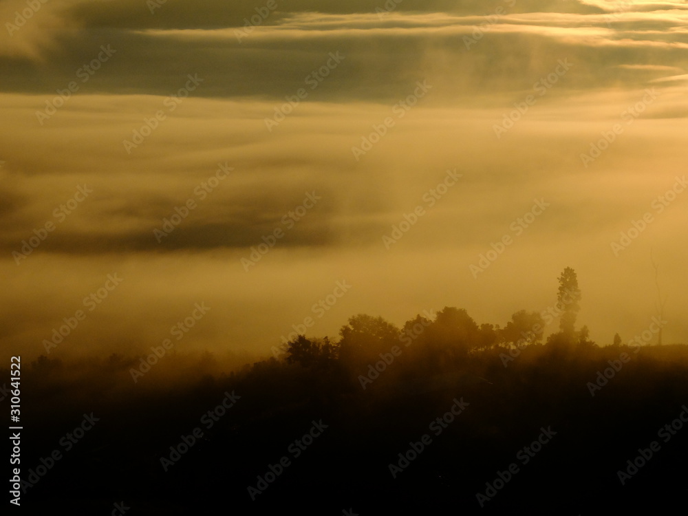 Fototapeta premium In the morning, sea of the misty mountain, blur background