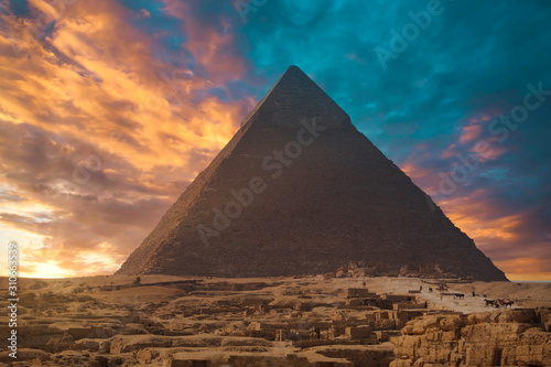 Photo pyramids of Giza, in Egypt.
