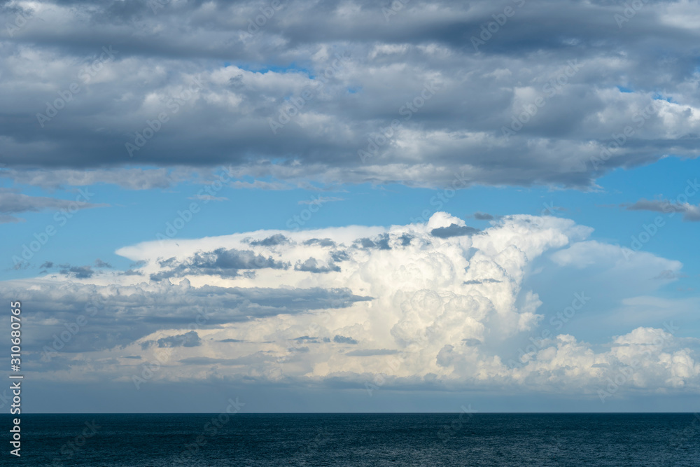 Obraz premium Dramatic sky with stormy clouds. Cloudiness. Beautiful sky