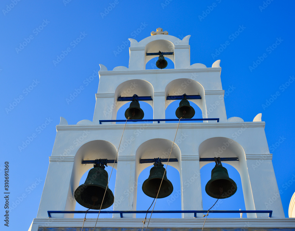 Obraz premium Orthodox church on Santorini Island