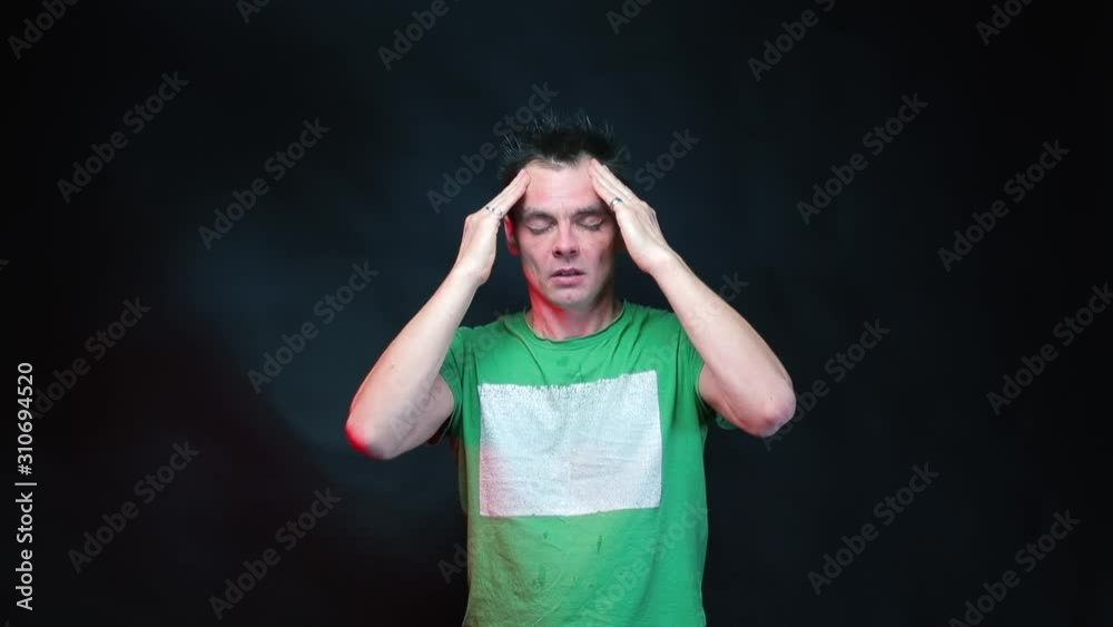 The psychological trainer does massage of the temporal part of the head. The psychological trainer does massage of the temporal part of the head.
