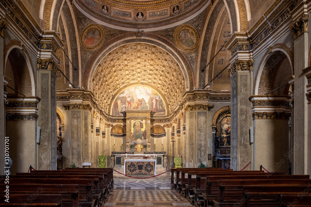 Milan, church of Santa Maria at San Satiro. Perspective illusion of the apse. Bramante