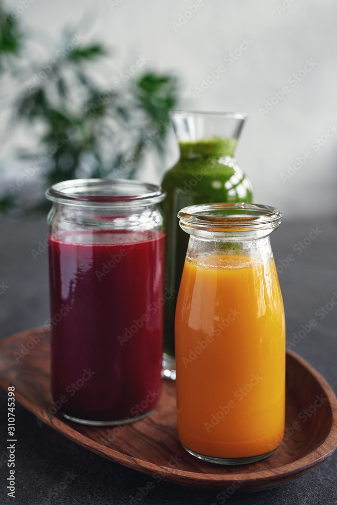 Raw cold pressed juices Raw cold pressed juices