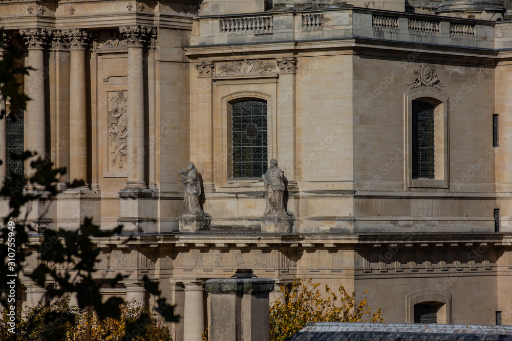 les invalides