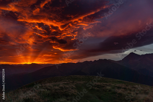 Effet de Foehn sur le Pic du Midi de Bigorre © JoHan