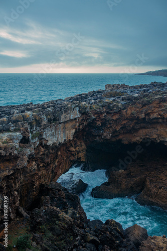 sea and rocks