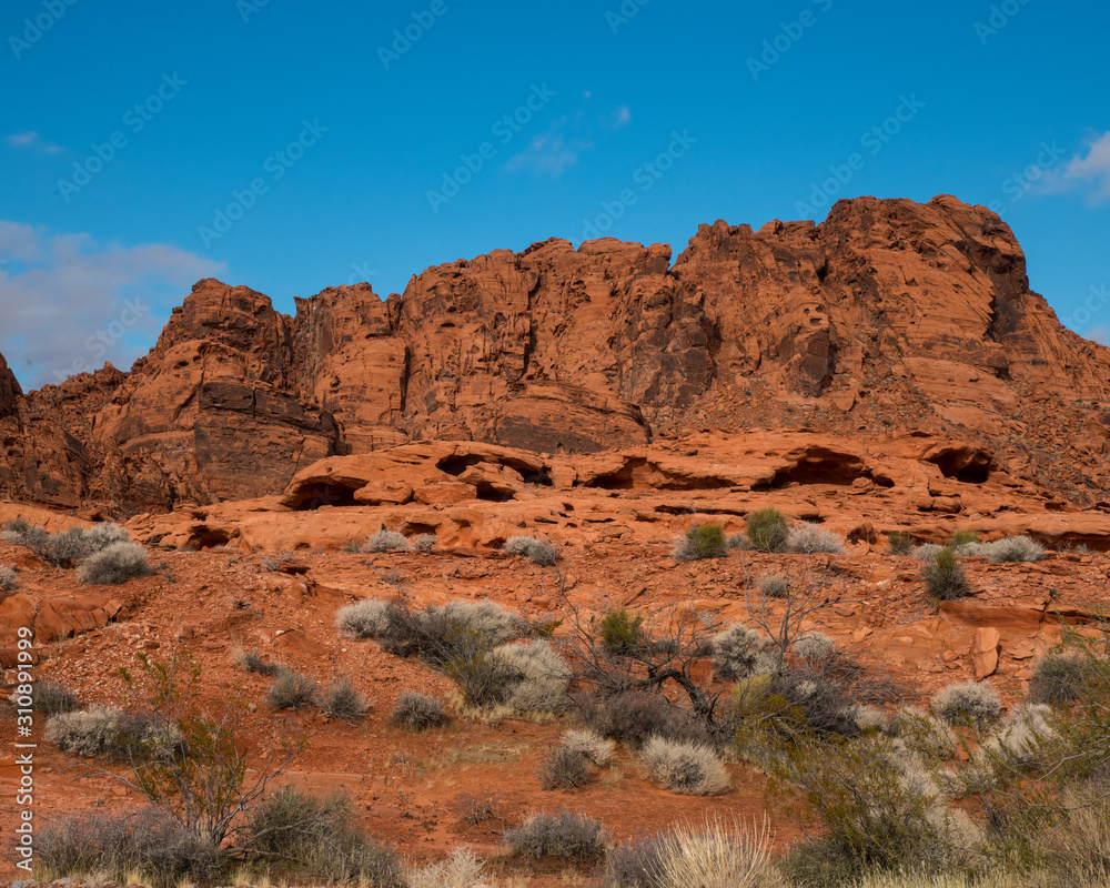 Fototapeta premium mountains with blue skey