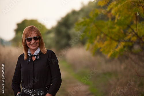 Photos blonde woman smiling
