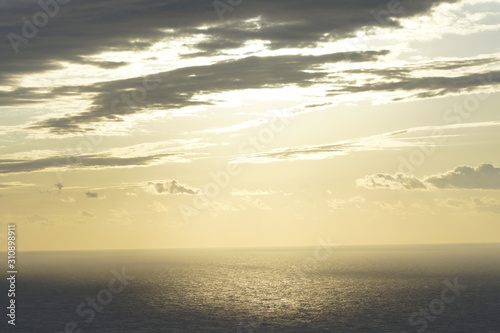 At the sunset of Cape Muroto © Nyansuke1155