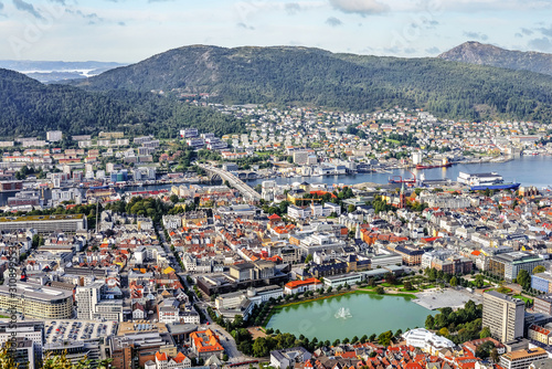 Fototapeta Naklejka Na Ścianę i Meble -  magnificent view of the port of Bergen in Norway