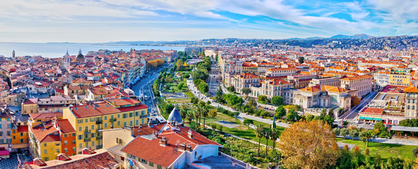 Fotobehang Nice Luchtfoto over oude binnenstad van Nice  © Marco