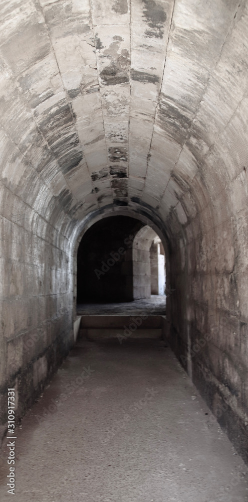 Fototapeta premium old tunnel