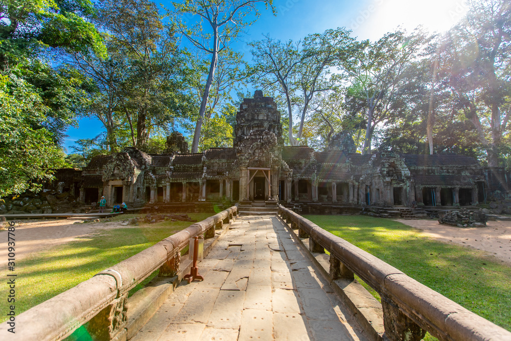 Preah Kahn Entrance