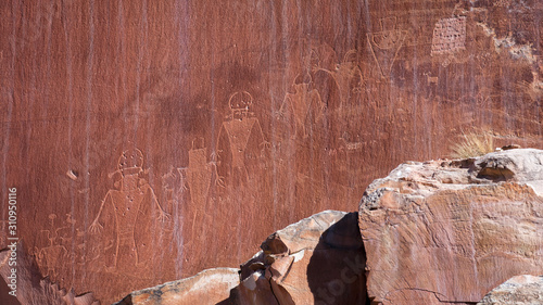 Φωτογραφία FEBRUARY 15, 2019, S UTAH, USA  - Petroglyphs in Southern Utah