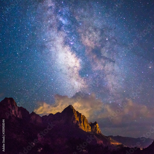 Milky way over Zion national park, Utah