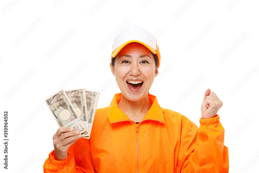 お金を持って喜ぶ女性 お金を持って喜ぶ女性
