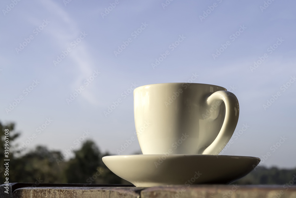 Coffee mugs with blue skies Coffee mugs with blue skies