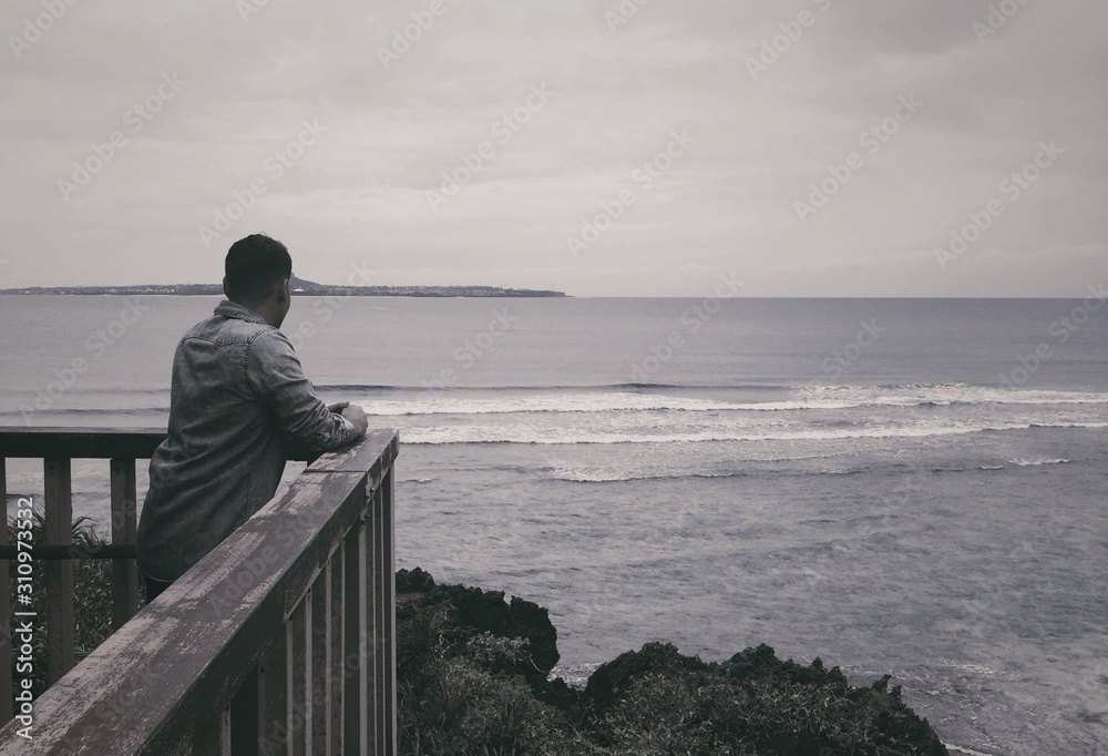 Fototapeta premium man on the bridge