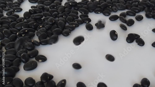 Black bean can be eaten as a protein source or as a main source of protein. Due to high protein content There are also many vitamins and minerals.